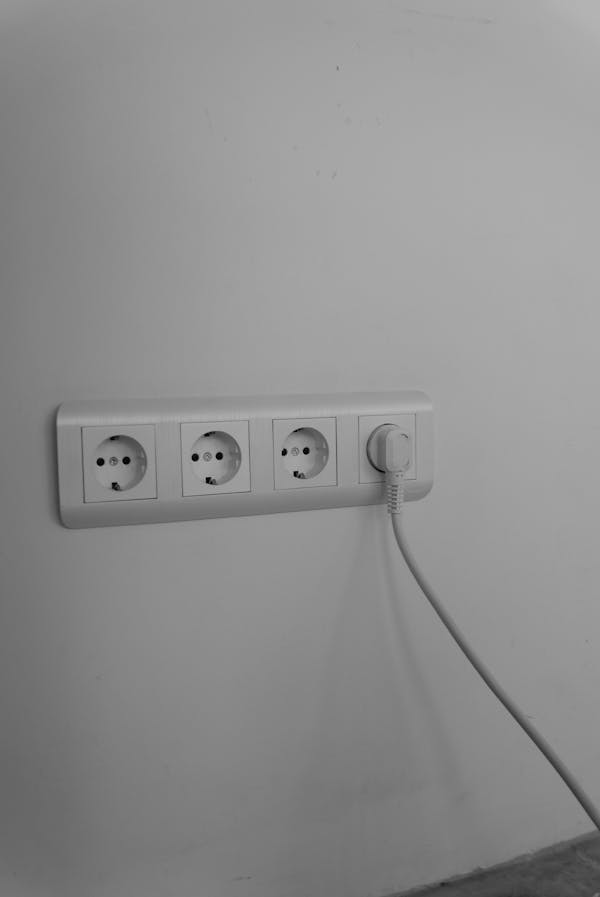 Aansluiten via stopcontact